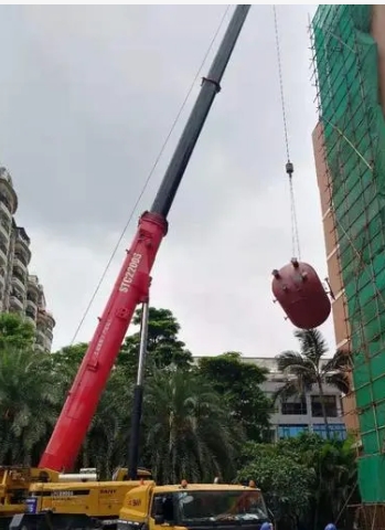 吉水高空吊裝有哪些注意事項要避免？-- 吉水縣常青吊車出租服務(wù)中心