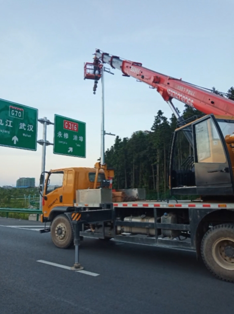 永修縣隨車吊出租的運輸范圍有限制嗎？-- 永修縣建峰吊裝吊車出租公司