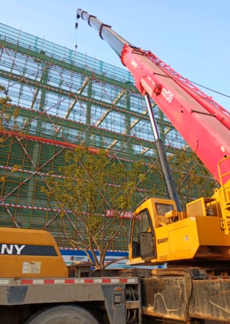 永修縣隨車吊出租的工作范圍是多大？-- 永修縣建峰吊裝吊車出租公司