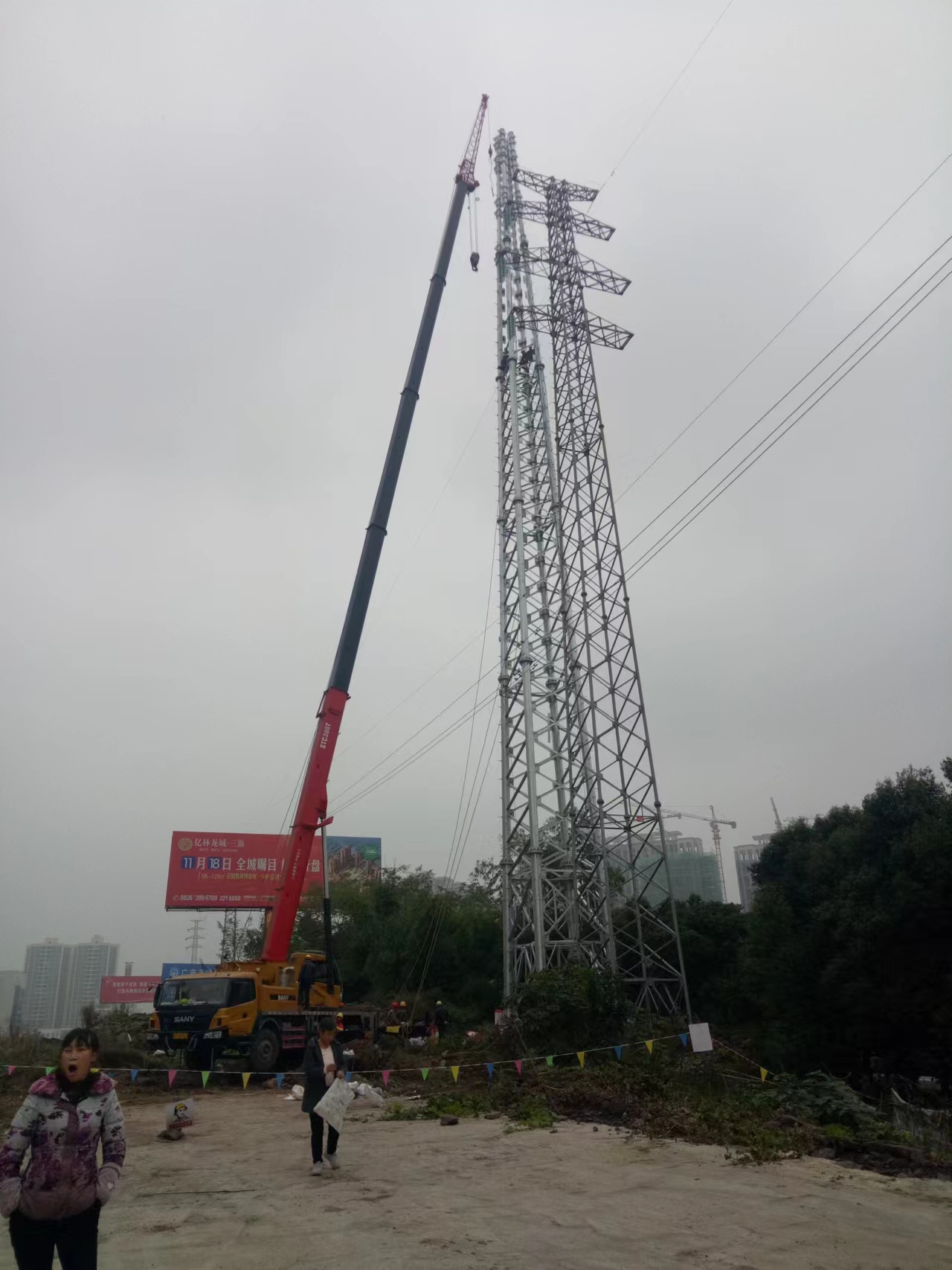 蓮都區(qū)吊車出租-讓客戶無需擔心運輸問題-- 麗水市琦宇機械租賃有限公司