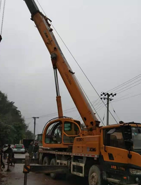 如何選擇合適的吊車型號來滿足不同的吊裝需求？-- 平潭東晟工程機械租賃公司