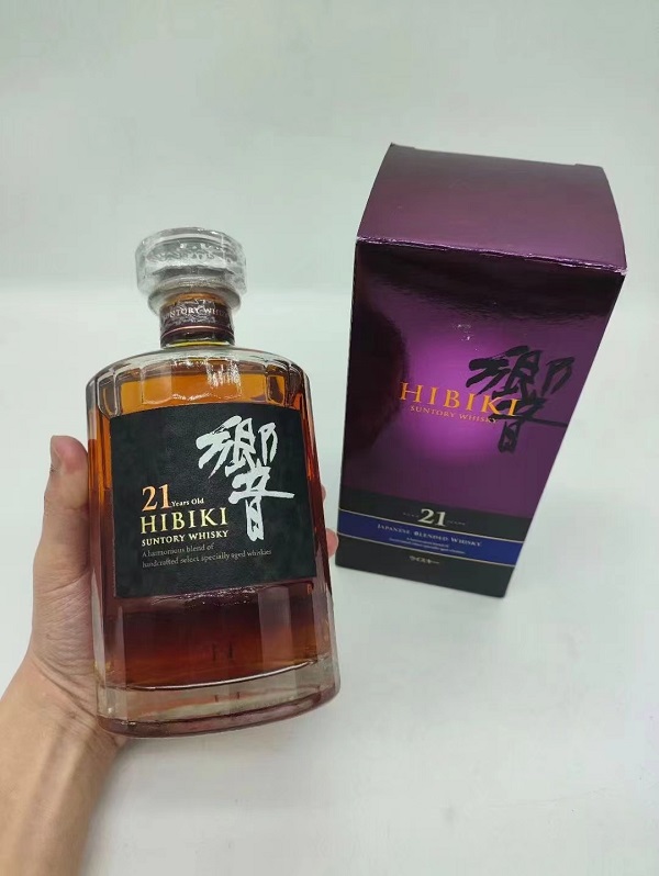 桂林回收高檔洋酒RemyMartin人頭馬多少錢一瓶-- 桂林海源君品煙酒回收店