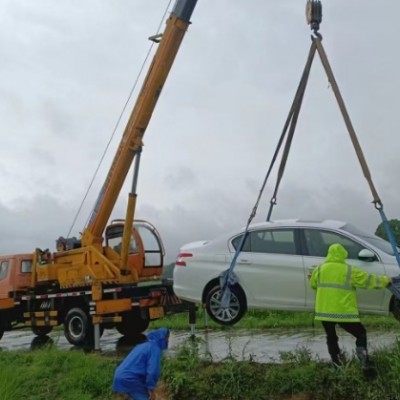 吊車司機(jī)經(jīng)驗(yàn)重要嗎，吊車出租費(fèi)用包