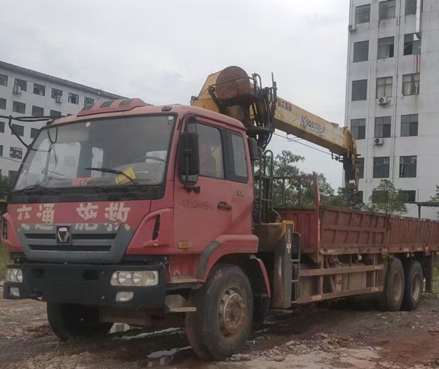 吊車的安全檢查怎么做，吊車吊裝作業(yè)有時(shí)間限制嗎？-- 永豐縣鑫路達(dá)吊拖公司