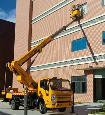 登高車在建筑行業(yè)中的應(yīng)用場景有哪些？-- 青田縣萬宏登高車出租服務(wù)公司