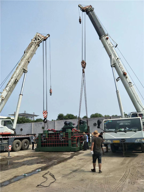 通化吊車出租：助力城市建設(shè)的得力助手-- 通化市弘遠(yuǎn)吊車出租公司