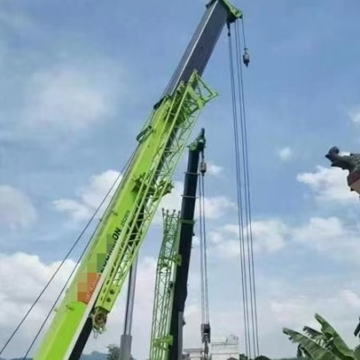 你知道租賃吊車在市政工程建設里扮演