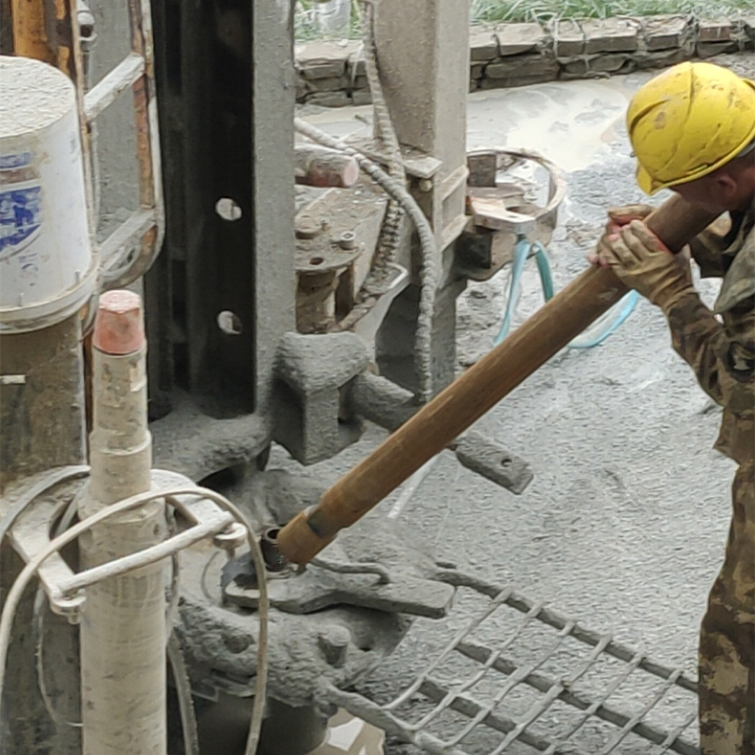 機(jī)鉆深水井PK人工挖井，機(jī)鉆井能夠使水源更佳穩(wěn)定水質(zhì)更健康-- 舟山清泉打井工程隊(duì)