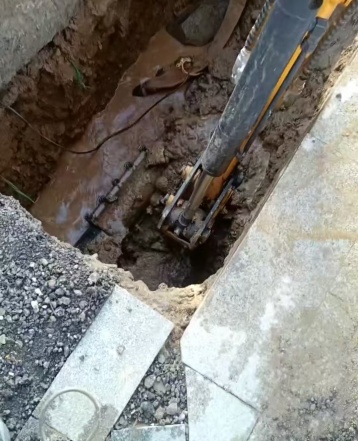 市政雨水管道漏水，對(duì)周邊道路和建筑物有何影響？-- 焦作狙擊手室外漏水檢測(cè)公司