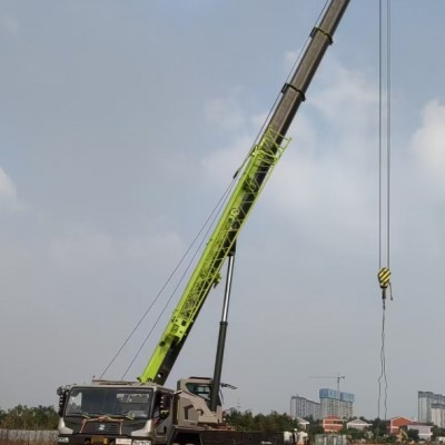 葫蘆島市建筑工地吊運難？專業(yè)吊車出